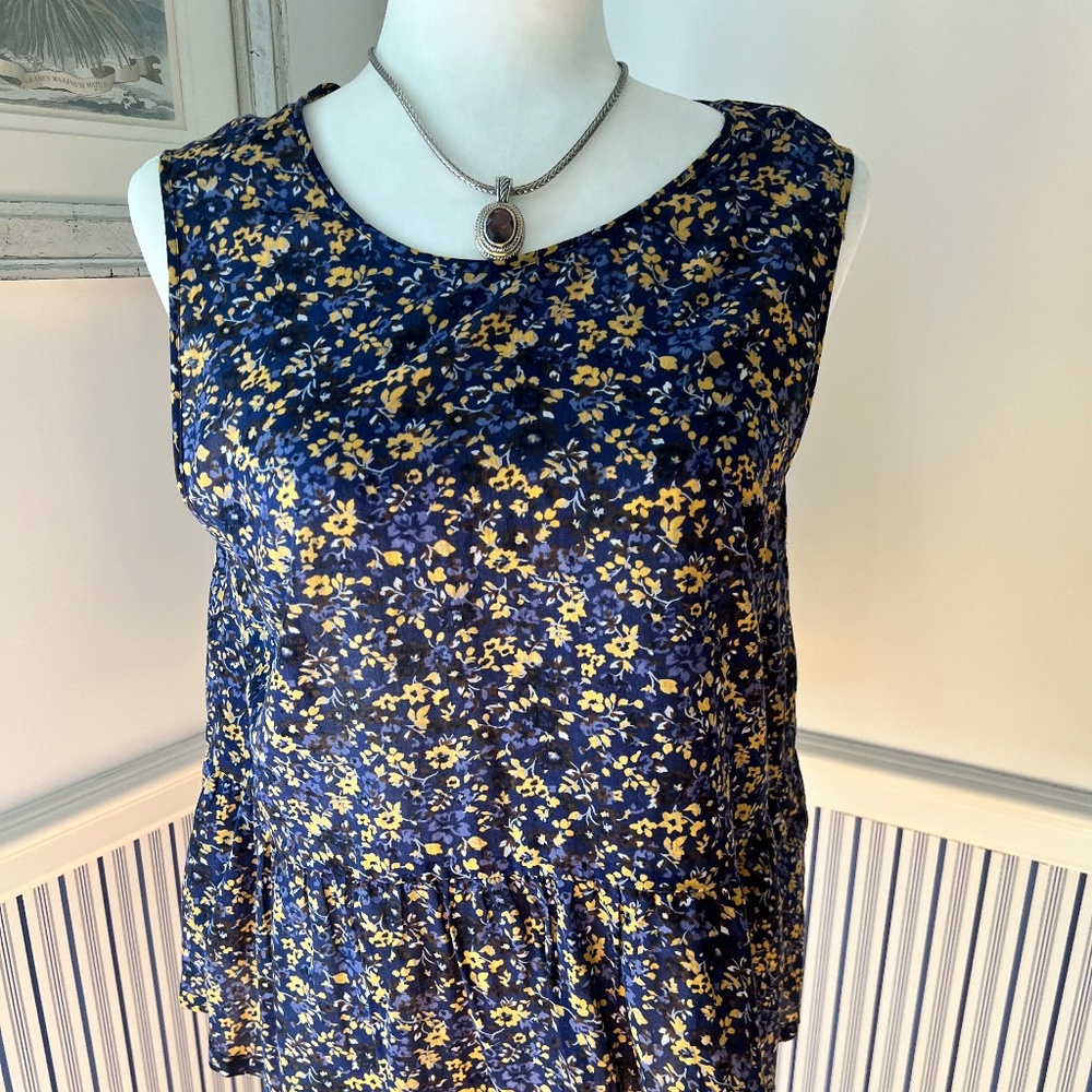 Beautiful cotton top by Current Elliott